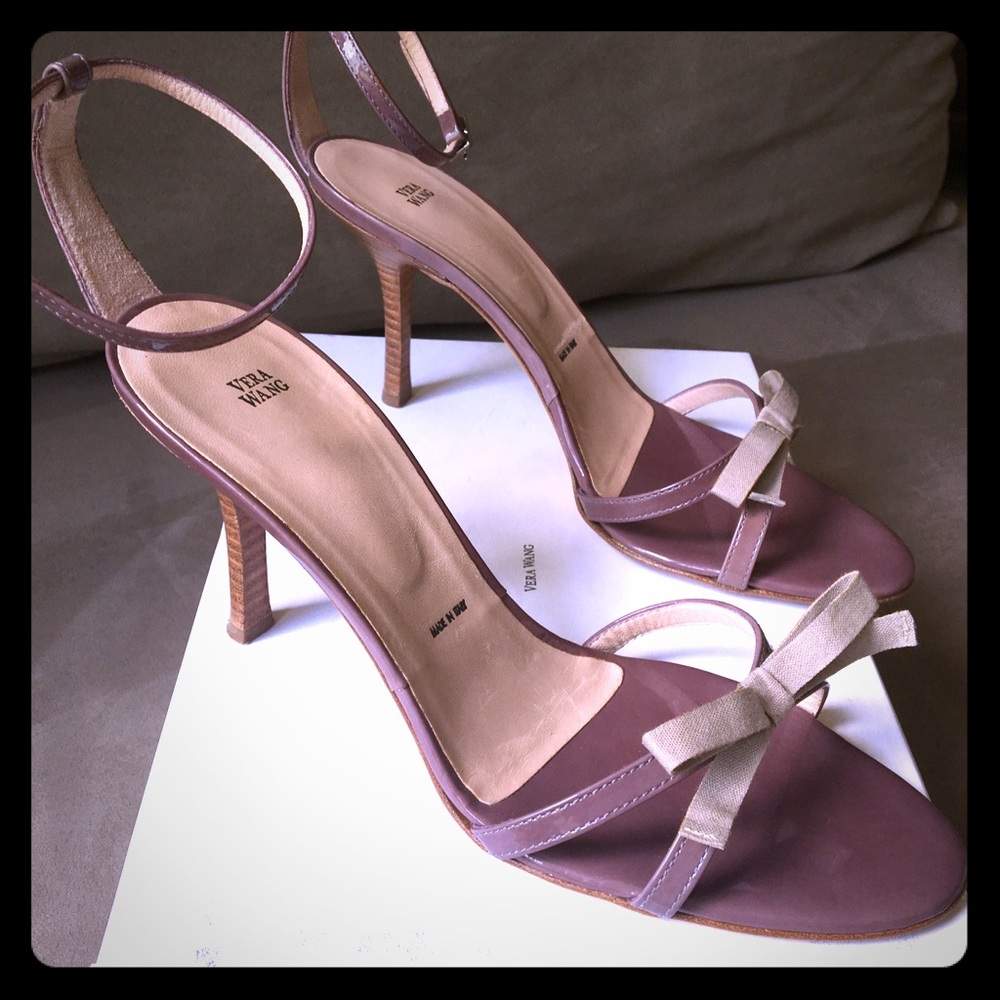 Vera Wang Sandal